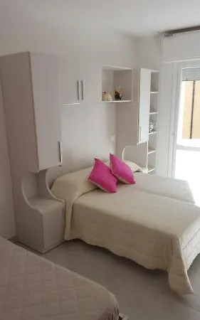 Mont Blanc Μπελάρια-Ιτζέα Μαρίνα