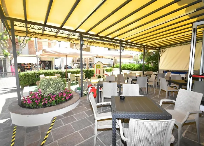 Hotel Mont Blanc Bellaria-Igea Marina