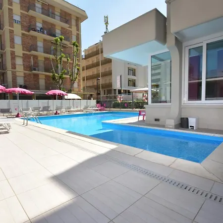 Mont Blanc Hotel 3*